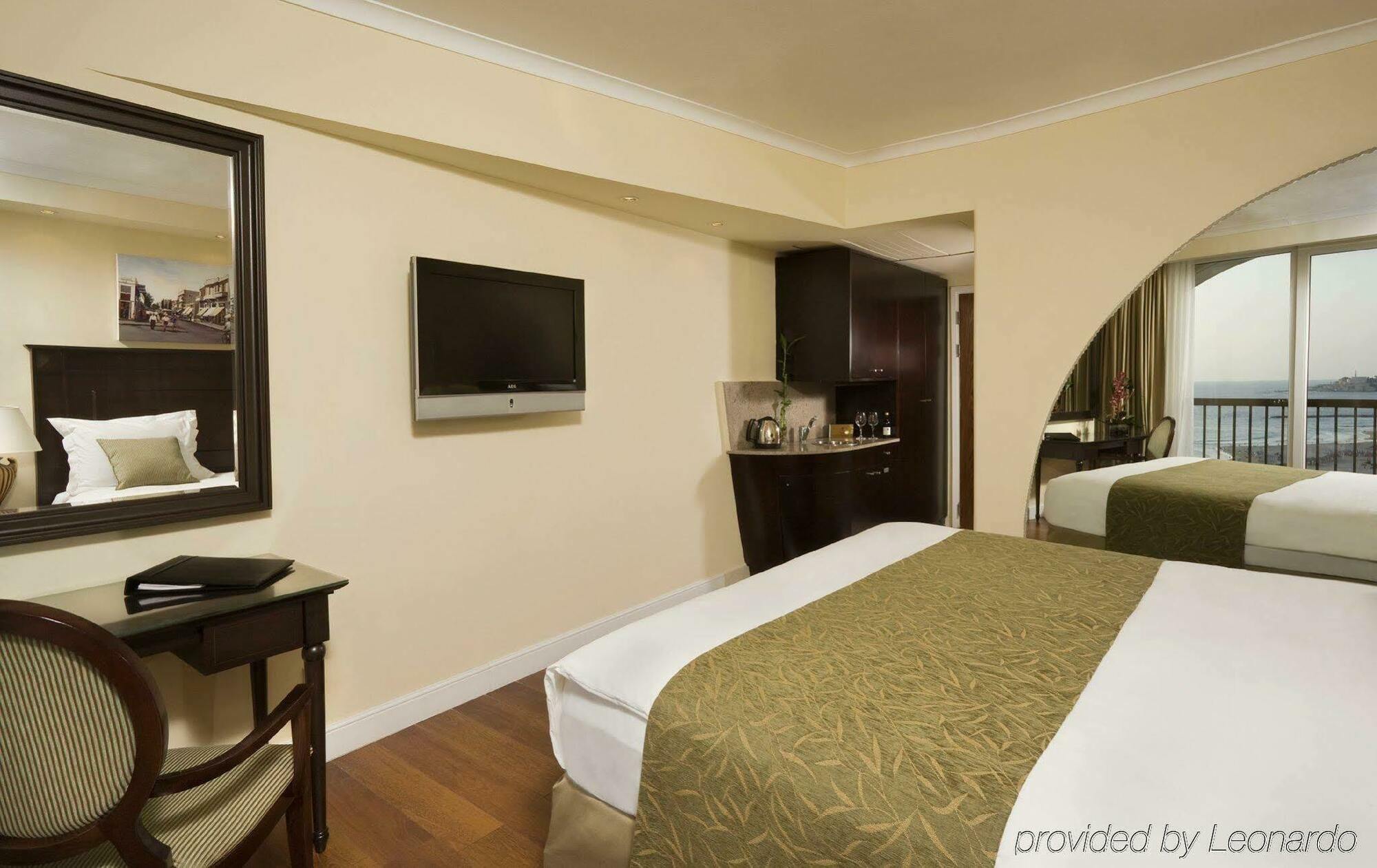 Orchid Hotel 4*